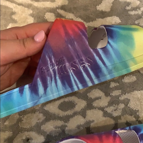 freedom moses tie dye sandals
